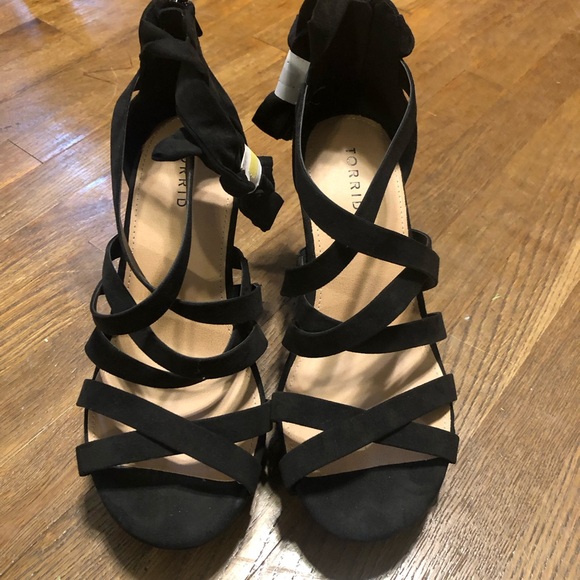 Torrid Black Strappy Wrap Platform Wedge (WW) Size 9.5 WW - Picture 4 of 10